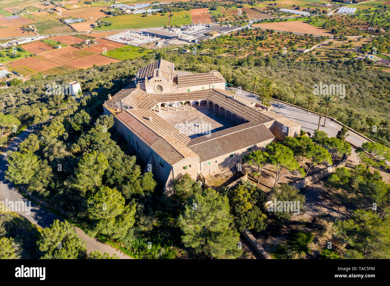 Spanien, Mallorca, Luftaufnahme über Santuari de Monti Sion Stockfoto