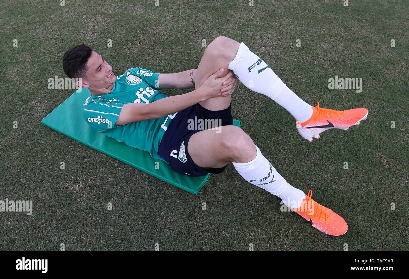 BRASÍLIA, DF - 23.05.2019: TREINO TUN PALMEIRAS EM BRASÍLIA - Der Spieler Diogo Barbosa, von SE Palmeiras, während der Ausbildung in der Bezerrão Stadion. (Foto: Cesar Greco/Fotoarena) Stockfoto