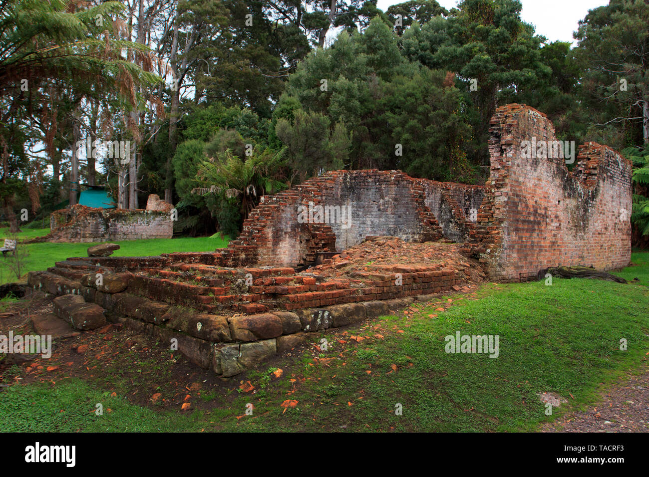 Ruinen von Einzelhaft Block an Sarah Island überführen Strafkolonie auf Macquarie Hafen in der Nähe Strahan liegt an der Westküste von Tasmanien Australien Stockfoto