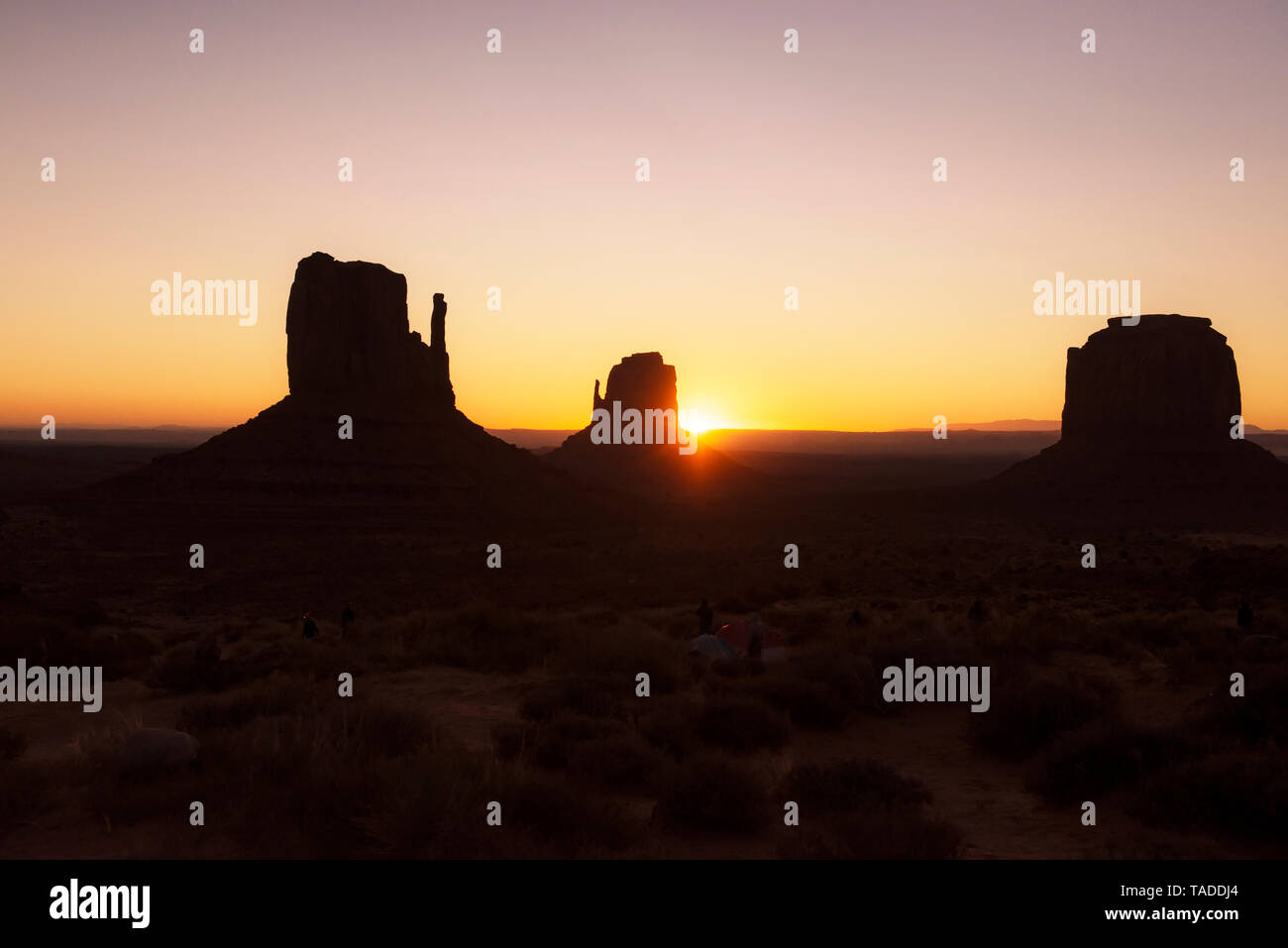 USA, Utah, Sonnenaufgang im Monument Valley Stockfoto