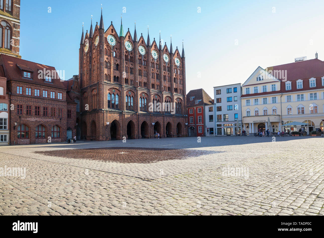 Deutschland, Mecklenburg-Vorpommern, Stralsund, Altstadt, Rathaus, Alter Markt Stockfoto