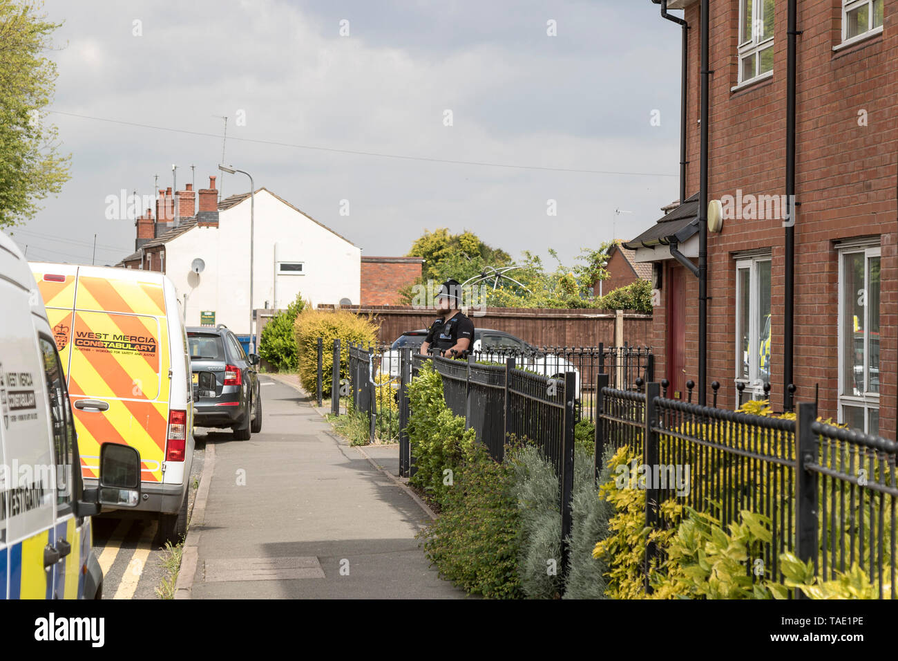 Kidderminster, Großbritannien, 24. Mai, 2019. West Mercia Polizei sind auf der Hut vor einem Hotel in Kidderminster, wo der Körper eines Mannes in den Vierzigern letzte Nacht entdeckt wurde. Ein 48-jaehriger Mann wurde verhaftet wegen des Verdachts auf Mord und polizeiliche Ermittlungen sind weiterhin im Gange. Lee Hudson/Alamy leben Nachrichten Stockfoto