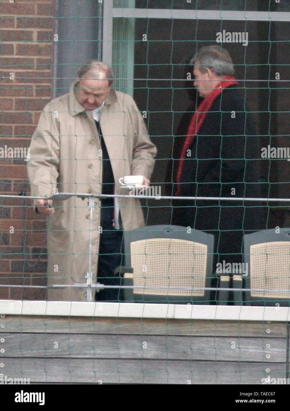 Liverpool, Großbritannien, Ex-Liverpool Inhaber Tom Hicks und seine Söhne besuchen Melwood credit Ian Fairbrother/Alamy Stockfotos Stockfoto