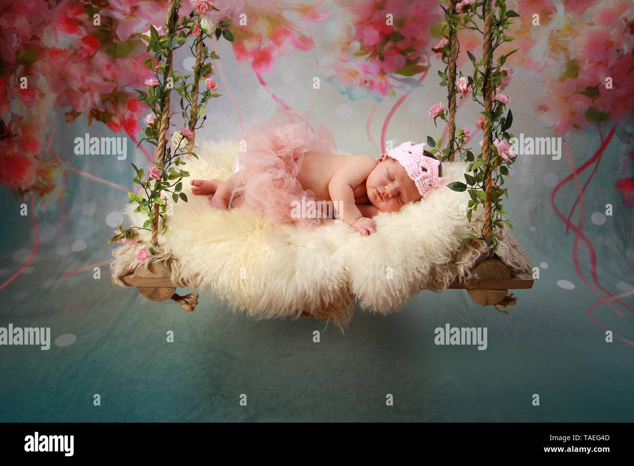 10 Tage altes Baby Mädchen schlafen Stockfoto