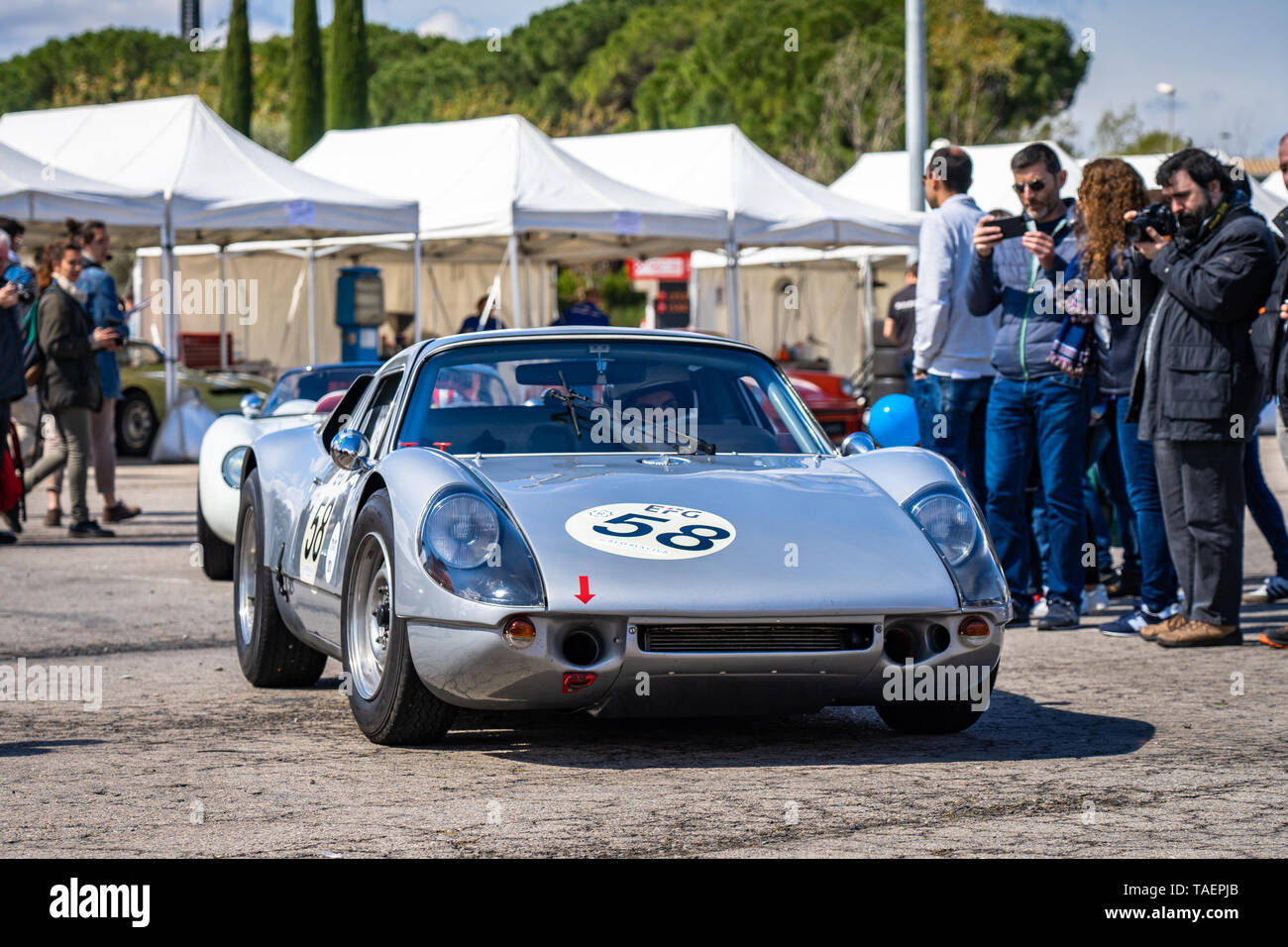 Porsche 904 1964 in Barcelona Montjuic Geist Auto zeigen. Stockfoto