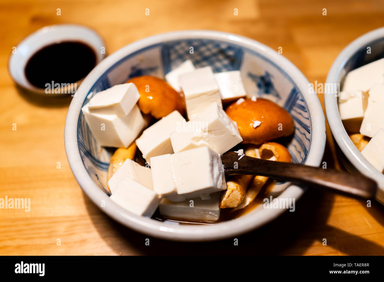 Japanische honigpilze -Fotos und -Bildmaterial in hoher Auflösung – Alamy