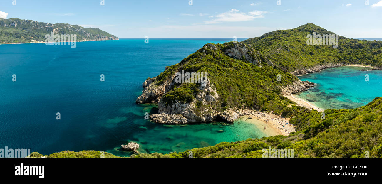 Blick auf malerische Afionas beach (Porto Timoni), Korfu, Griechenland Stockfoto