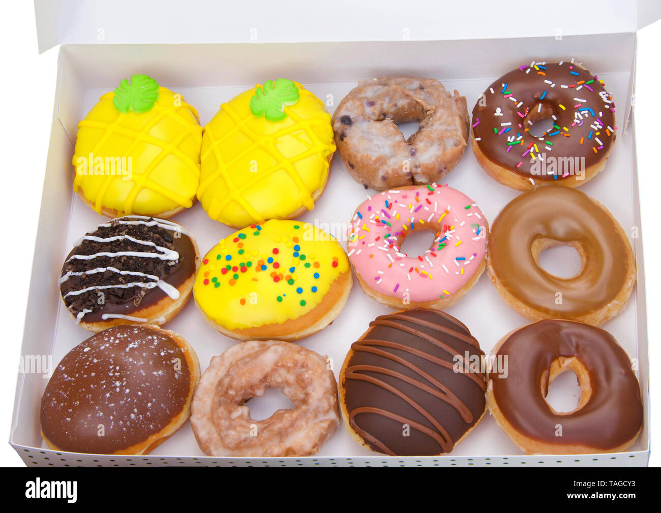Ansicht von oben flach von einem Dutzend verschiedenen Plain und ausgefallene Donuts in einem weißen Kasten isoliert. Sind Donuts eine neue Marotte oder der neue Trend zu werden. Gourmet style f Stockfoto