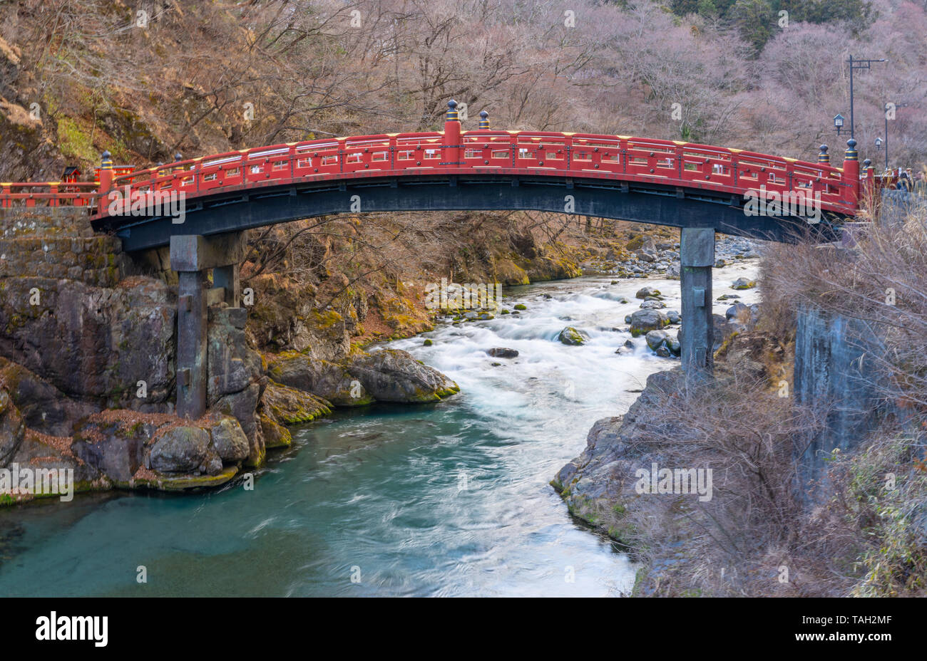 Shinkyō hölzernen Bogenbrücke in Nikko, Japan Stockfoto