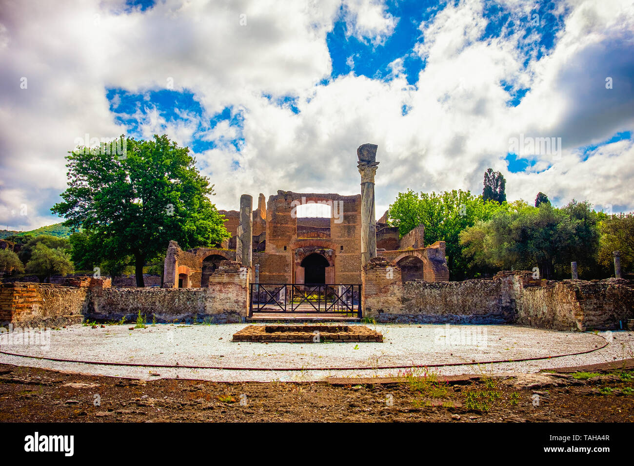 Villa Adriana in Tivoli Rom - Latium Italien - Die drei Exedras Gebäude Ruinen in Hardrians Villa archäologische Stätte von der Unesco zum Stockfoto