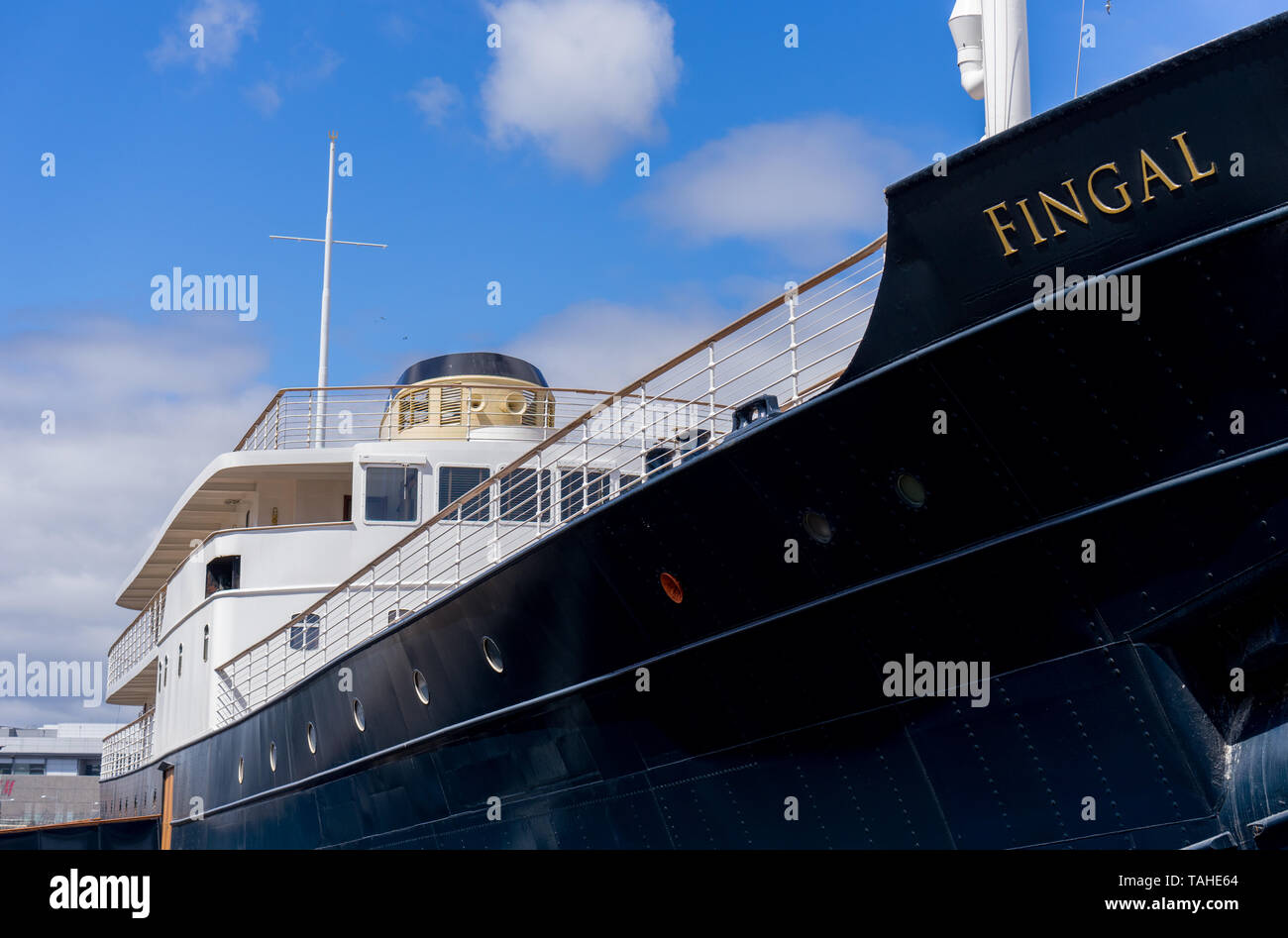 Die MV Fingal, einem luxuriösen schwimmenden Hotel permanent in Leith Docks in Edinburgh Anker Stockfoto