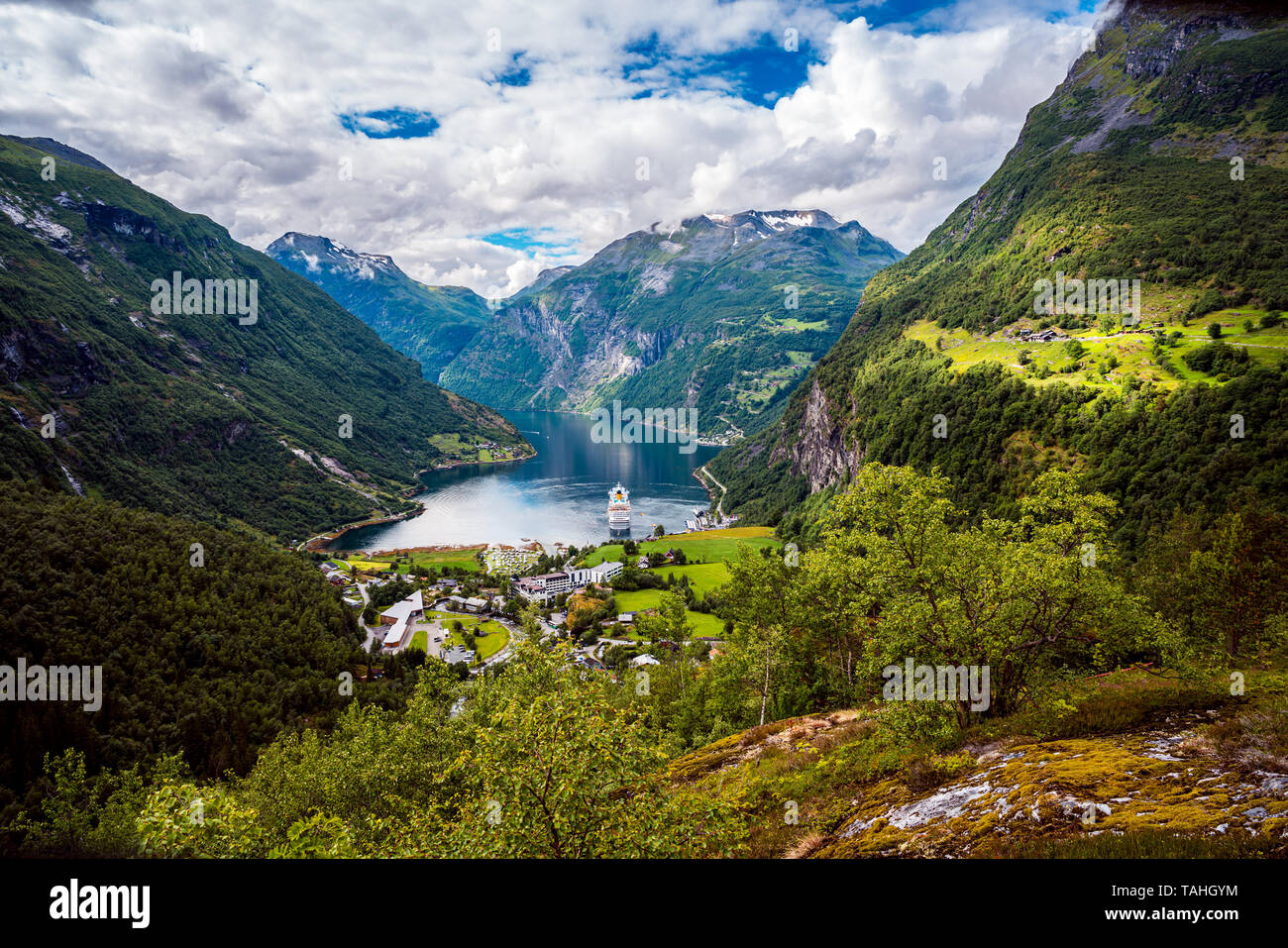 Geiranger Fjord, schöne Natur Norwegen. Der Fjord ist eine der meistbesuchten Sehenswürdigkeiten 