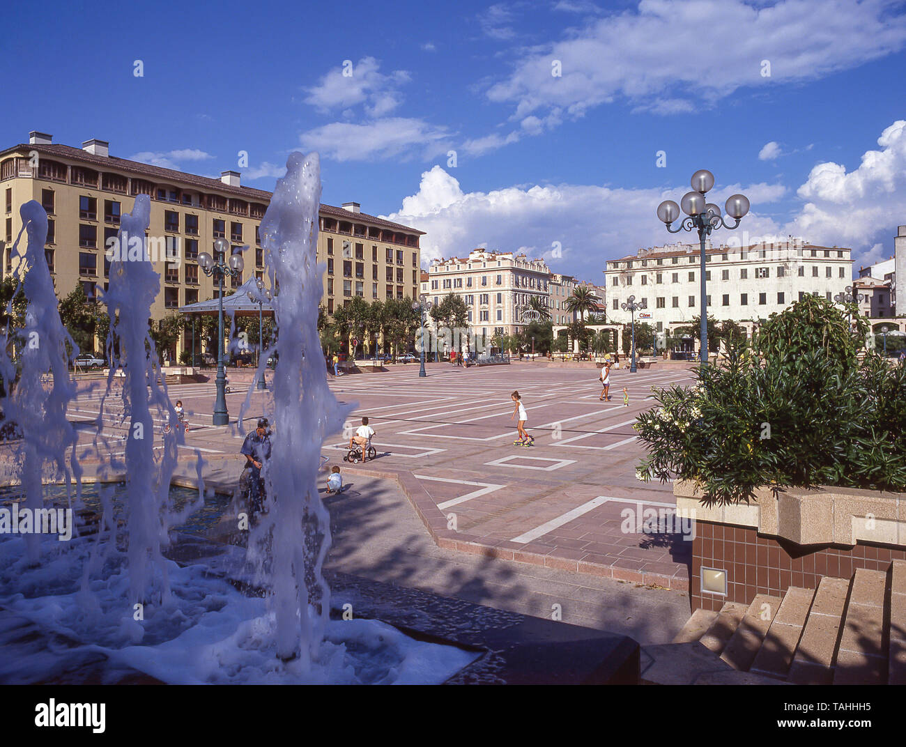 Brunnen in Place de Gaulle, Ajaccio, Korsika (Corse), Frankreich Stockfoto