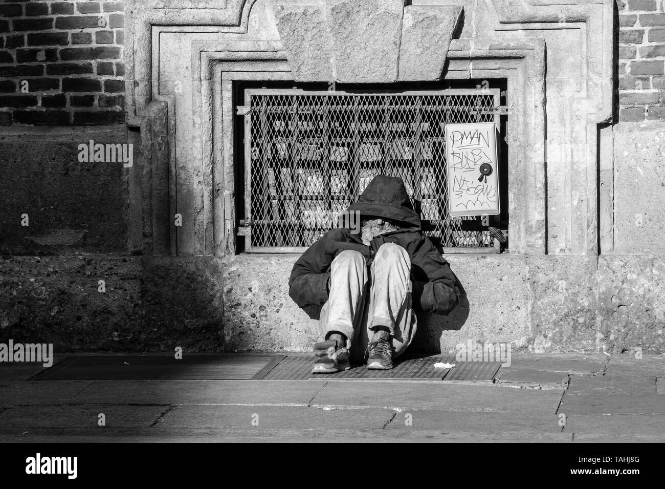 Clochard Fotos und Bildmaterial in hoher Auflösung Alamy