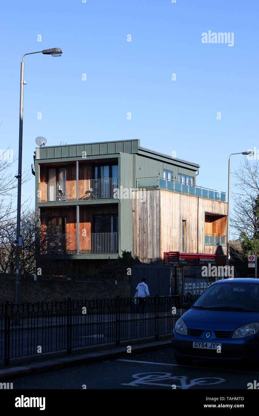 Modernes Gebäude in Southfields, London Stockfoto
