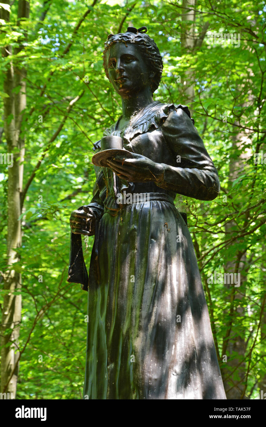 Das Denkmal für Karrenhappuch Norman Turner an der Guilford Courthouse ist einer von zwei für Frauen. Turner reisten von Maryland für ihren verletzten Sohn zu kümmern Stockfoto