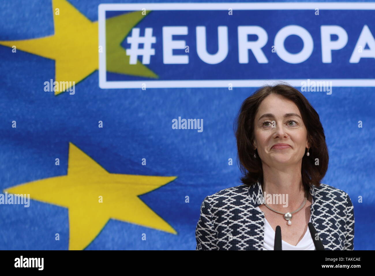 25.05.2019, Berlin, Deutschland, Katarina Gerste gibt Presseerklärung im Atrium des Willy Brandt Haus. Wahl Partei zu den Wahlen zum Europäischen Parlament und die staatsbürgerschaft Wahl in Bremen in der Bundesrepublik Parteizentrale der Sozialdemokratischen Partei Deutschlands in Berlin. Stockfoto