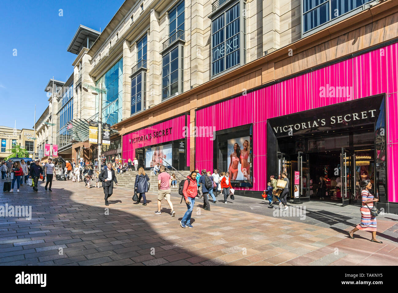 Oberen Teil der Buchanan Street in Glasgow Schottland Großbritannien mit Buchanan Galleries Shopping Center und nächsten Victoria's Secret Stockfoto