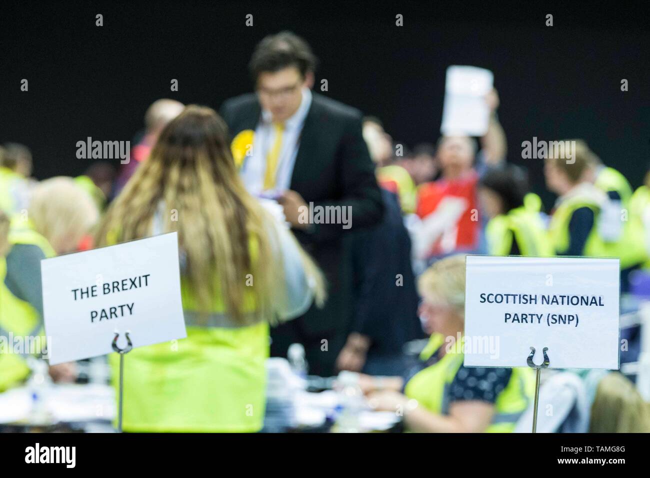 Edinburgh, Großbritannien. 26 Mai, 2019. Die Auszählung der Stimmen in der Wahl zum Europäischen Parlament für die Stadt Edinburgh Zählbereich erfolgt bei EICC, Morrison Street, Edinburgh. Credit: Rich Dyson/Alamy leben Nachrichten Stockfoto