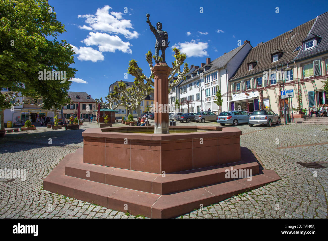 Rüdesheimer Weinbrunnen, Rüdesheim am Rhein, Rheingau-Taunus-Kreis, Oberes Mittelrheintal, Hessen, Deutschland | Wein gut bei Rüdesheim, Weltkulturerbe der Unesco Stockfoto