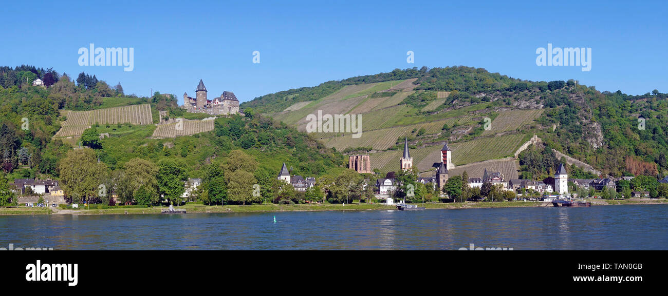 Bacharach und die Burg Stahleck, Unesco Welterbe Oberes Mittelrheintal, Rheinland-Pfalz, Deutschland Stockfoto