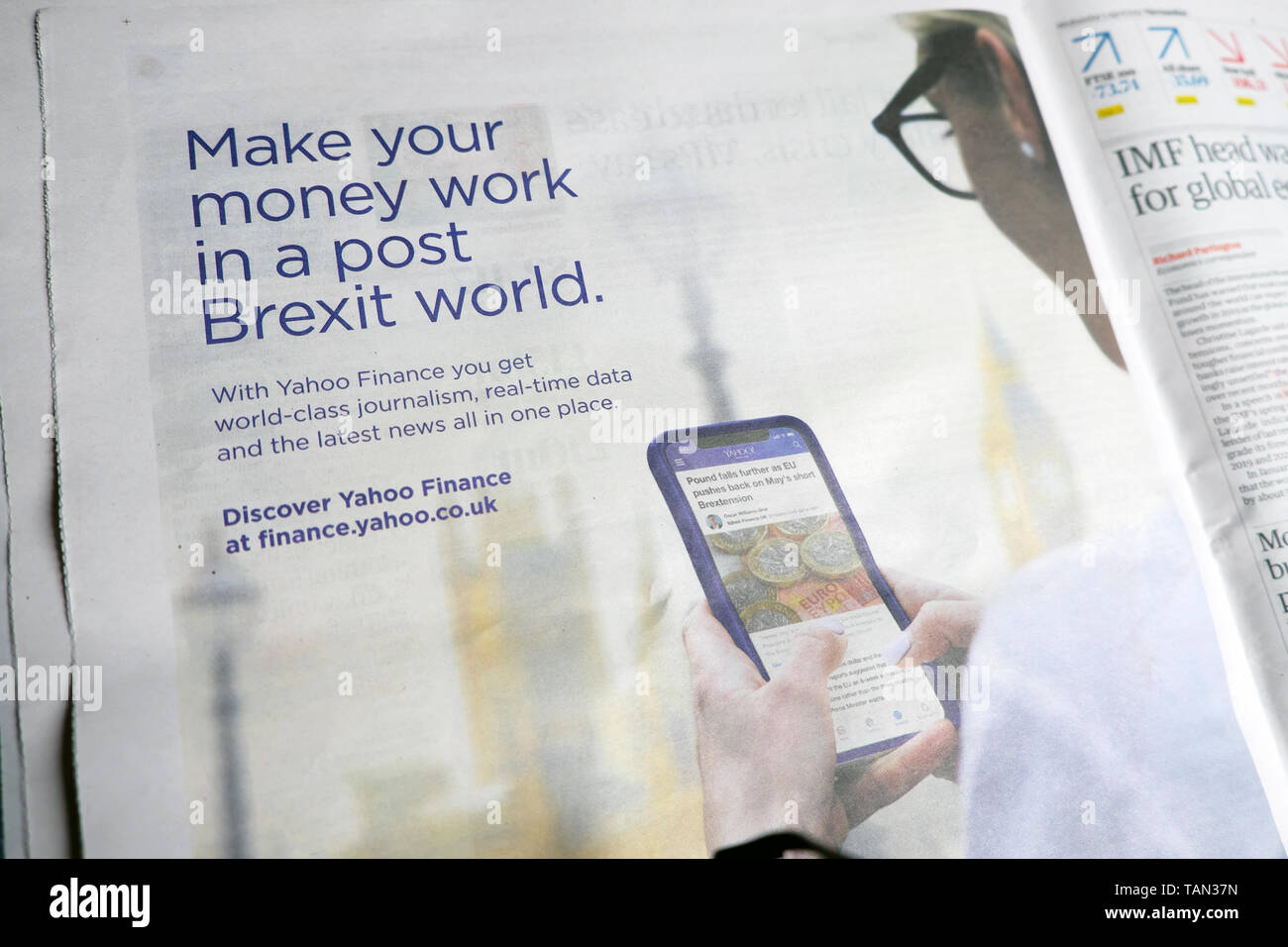 'Make ihr Geld arbeiten in einem post Brexit Welt' Yahoo Finance Zeitung Anzeige Anzeige in Großbritannien Großbritannien Europäische Union EU 2019 Stockfoto