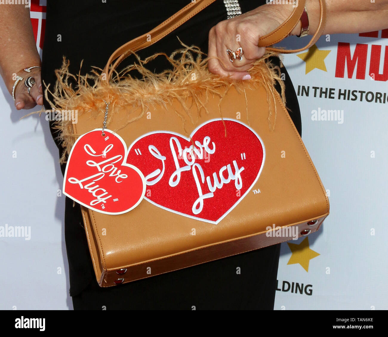 Lucille Ball Lobby Rezeption Tribut an der Hollywood Museum mit: Ich liebe Lucy Handtasche Wo: Los Angeles, Kalifornien, Vereinigte Staaten, wenn: 24 Apr 2019 Credit: Nicky Nelson/WENN.com Stockfoto