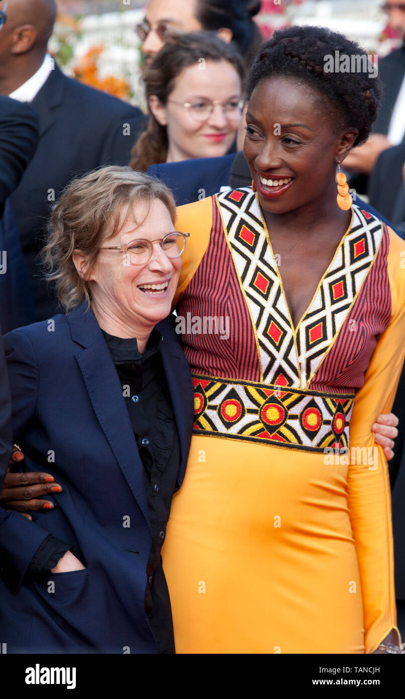 Kelly Reichardt und Maimouna N'Diaye auf der Closing Ceremony und der Specials film Galavorstellung am 72. Filmfestspielen von Cannes Samstag, den 25. Mai 2019, Cannes, Frankreich. Foto: Doreen Kennedy Stockfoto