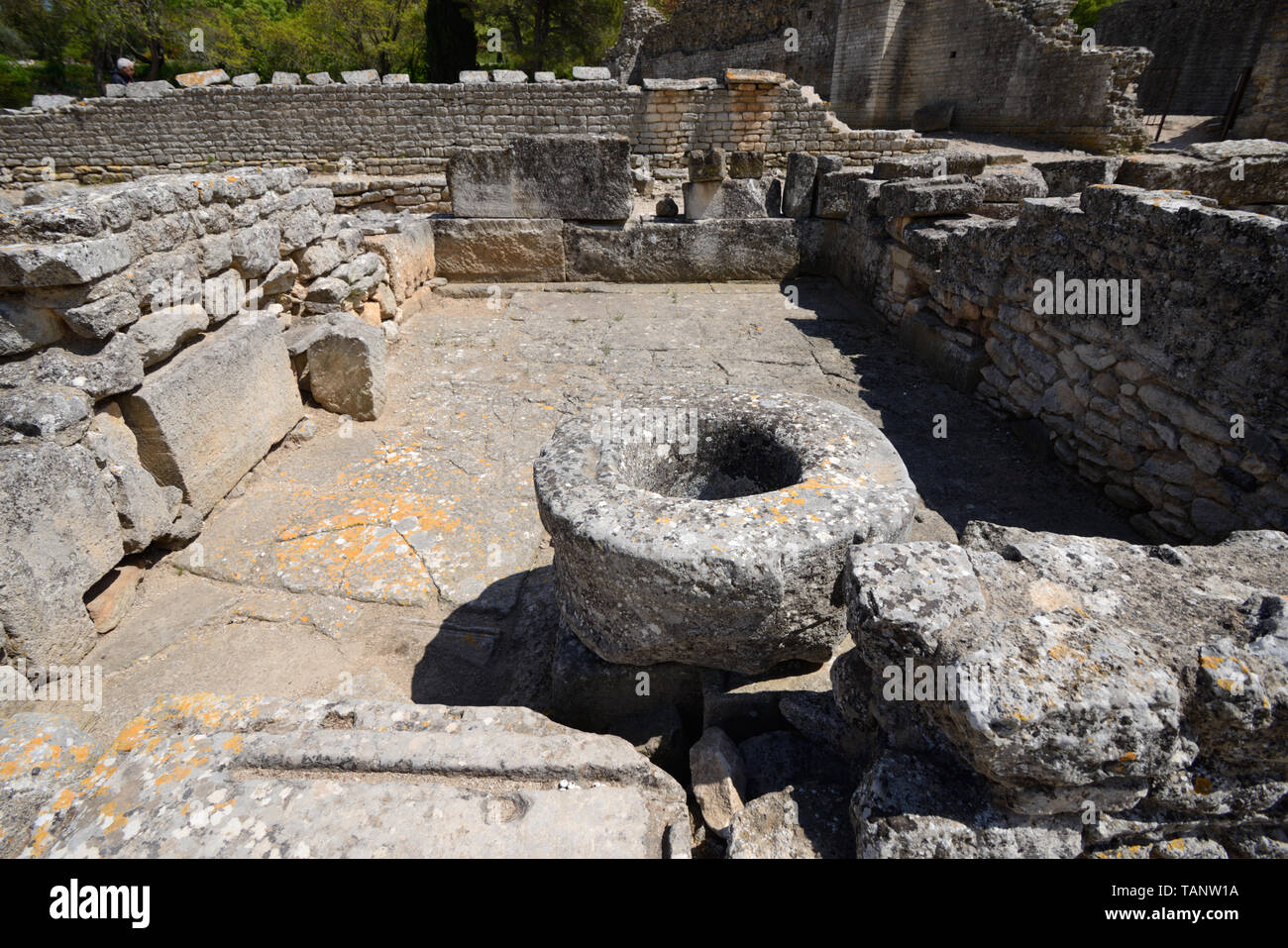 Stein gut in alten römischen Courtyard House Glanum Saint-Rémy-de-Provence Provence Frankreich Stockfoto