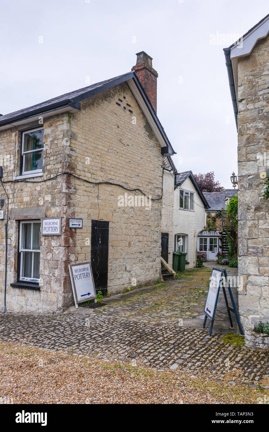 Eingang zum selborne Töpferei in Hampshire, England, Großbritannien Stockfoto