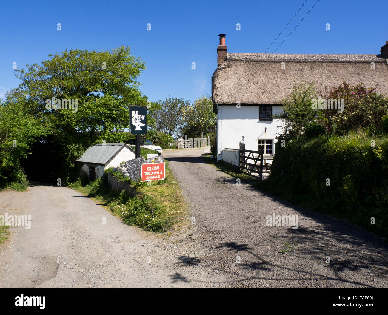 Die Alte Schmiede Inn, Welcombe, Devon, Großbritannien Stockfoto