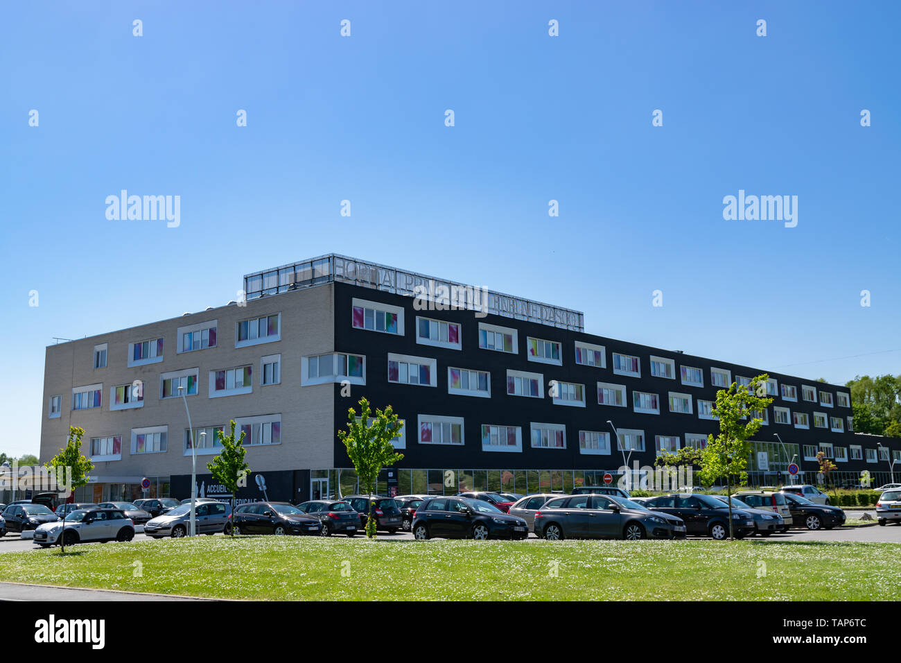 Villeneuve d'Ascq, Frankreich - Mai 14,2019: Ansicht der modernen privaten Krankenhaus von Villeneuve d'Ascq. Stockfoto
