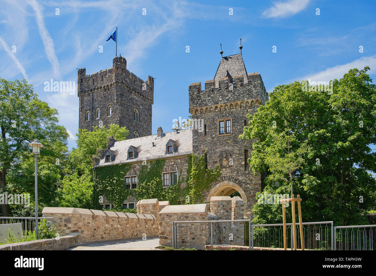 Bingen, Rheinland-Pfalz, Deutschland am 26. Mai 2019: Burg Klopp in Bingen, Deutschland an einem sonnigen Tag. Stockfoto