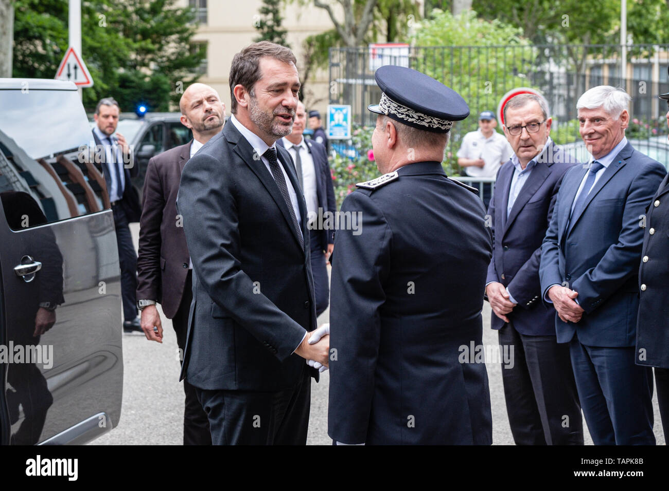 Christophe Castaner, Minister des Innern, auf einer Reise nach Lyon nach Victor Hugo Street Bombardierung, die Linke 13 Menschen verletzt worden. Während der da Stockfoto