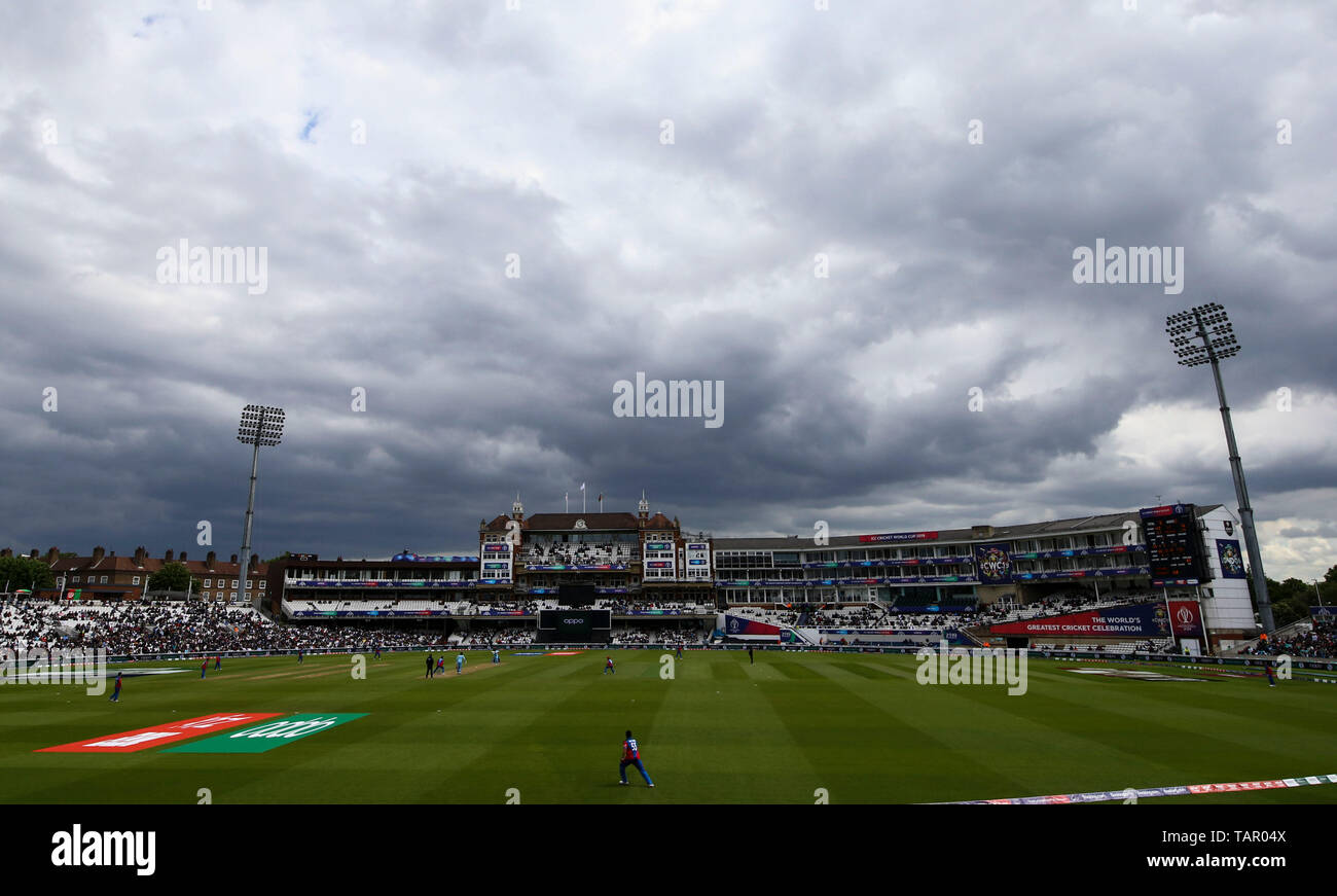 London, Großbritannien. 27. Mai 2019. Eine allgemeine Ansicht der Kia Oval während der ICC Cricket World Cup Testspiel zwischen England und Afghanistan, am Kia Oval, London. Quelle: European Sports Fotografische Agentur/Alamy leben Nachrichten Stockfoto