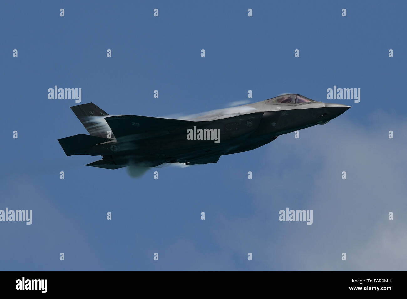 Miami, FL, USA. 26 Mai, 2019. Die USAF Lockheed Martin F-35 Lightning II führt während der Hyundai Miami Beach Air & Sea Show als Nationale begrüssen zu Amerikas Helden am 26. Mai 2019 in Miami, Florida. Quelle: MPI04/Medien Punch/Alamy leben Nachrichten Stockfoto