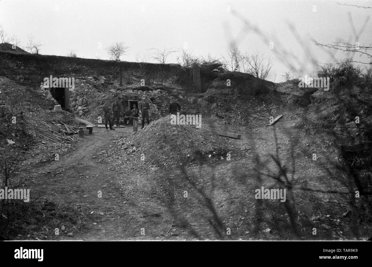 2. Weltkrieg in Europa - Bunker im Gebrauch der deutschen Wehrmacht // 2. Weltkrieg in Europa - Bunker von der Germay Armee/Wehrmacht/Heer verwendet Stockfoto