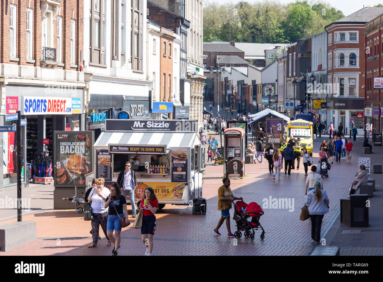 Fußgängerzone in der Park Street, Wolverhampton, West Midlands, England, Vereinigtes Königreich Stockfoto