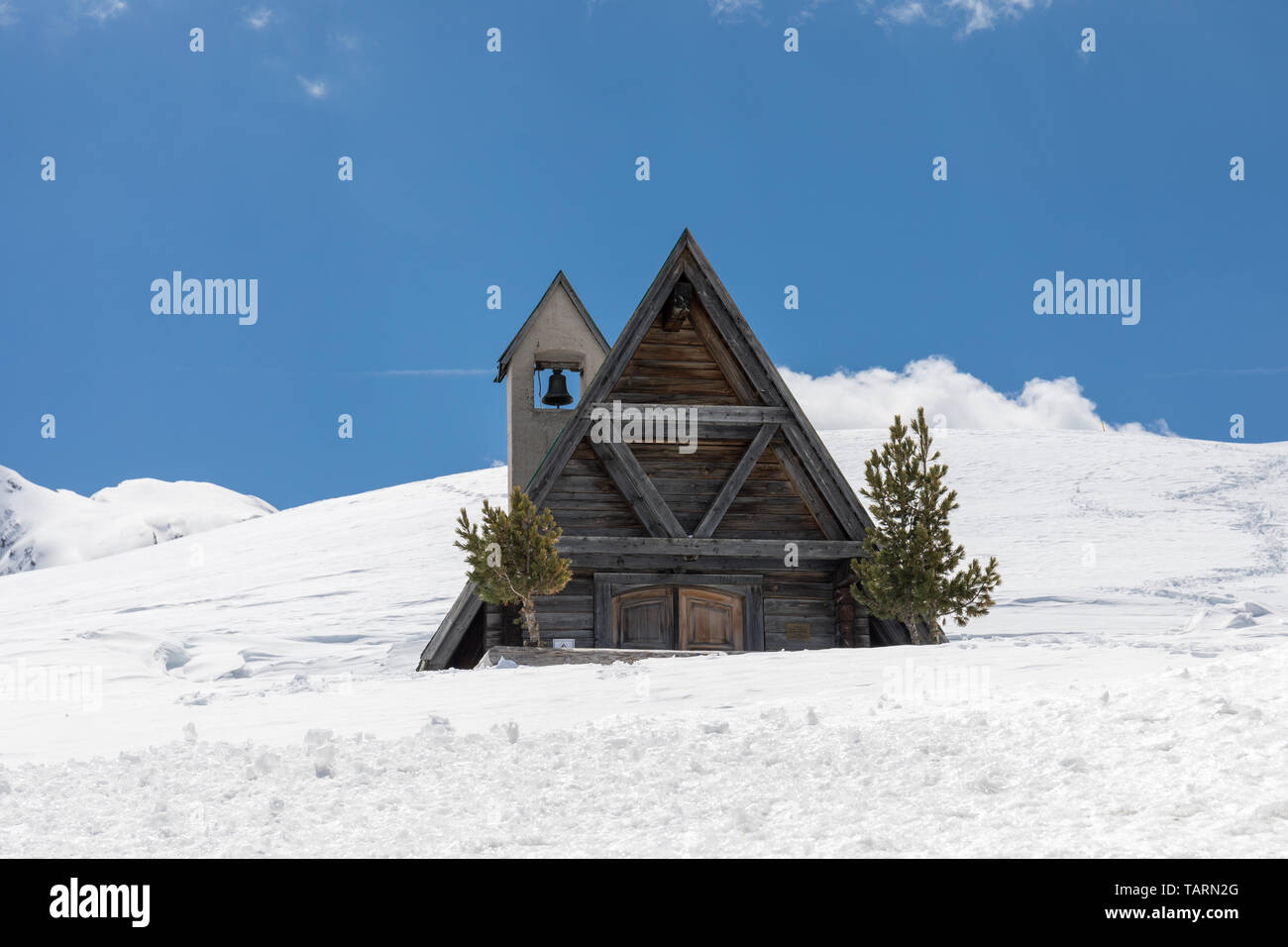 Church of Saint Giovanni Gualberto (Chiesa di San Giovanni Gualberto) at Passo Giau, Dolomites, Italy Stockfoto
