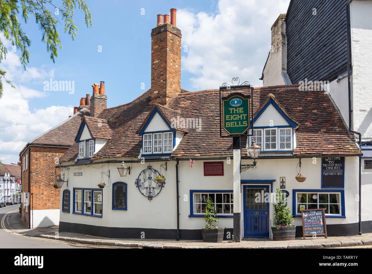 16. Jahrhundert Die acht Glocken Pub, Park Street, Old Hatfield, Hatfield, Hertfordshire, England, Vereinigtes Königreich Stockfoto