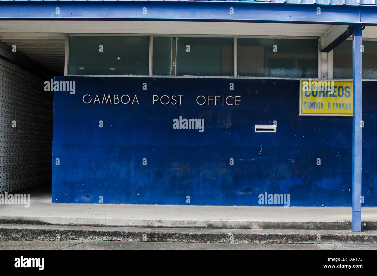 Details der Alten, jetzt geschlossen, Postgebäude in der kleinen Stadt von Gamboa in der Nähe des Panamakanals befindet Stockfoto