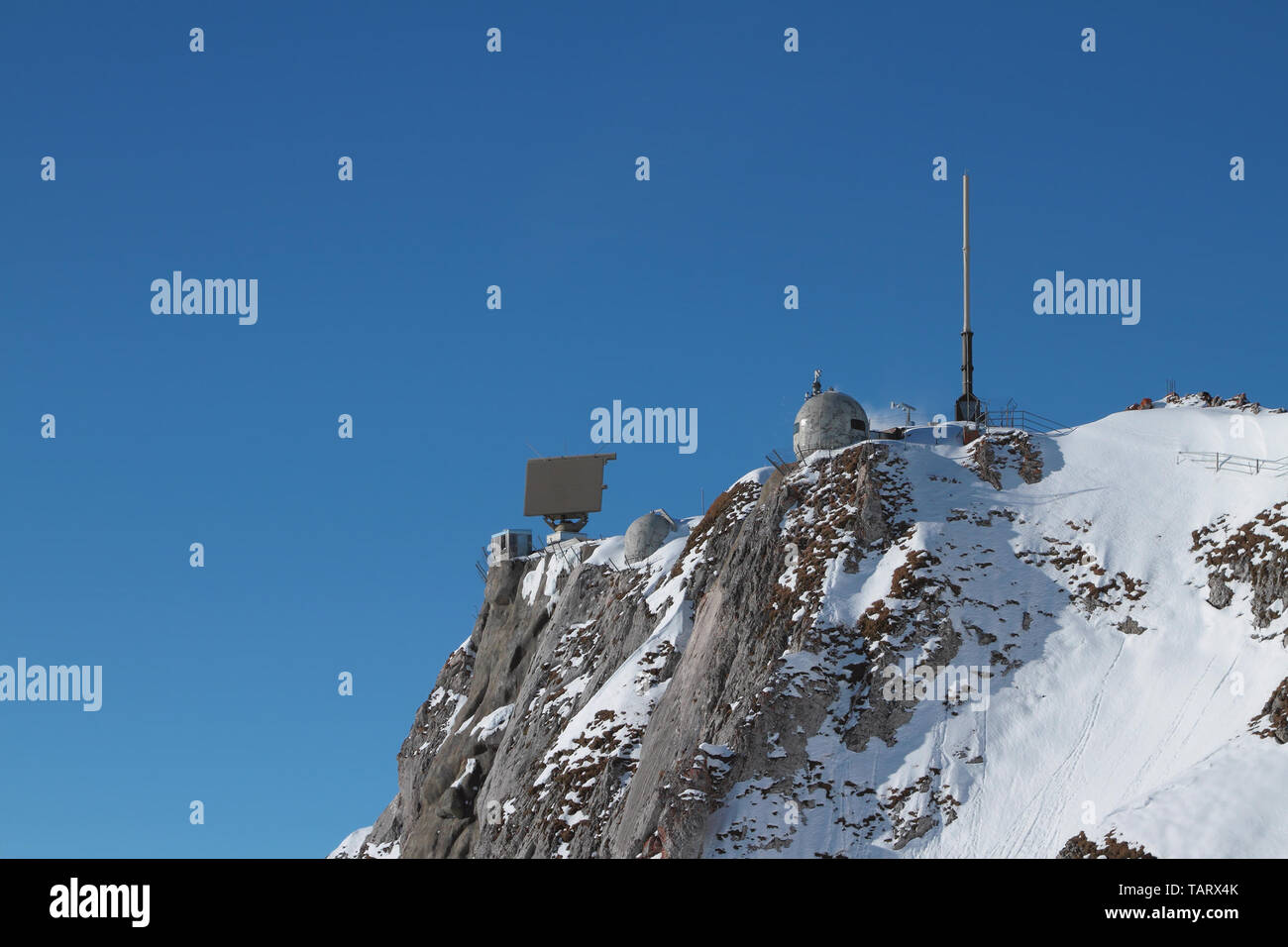 Radar- und meteorologische Station in den Bergen. Pilatus, Luzern, Schweiz Stockfoto