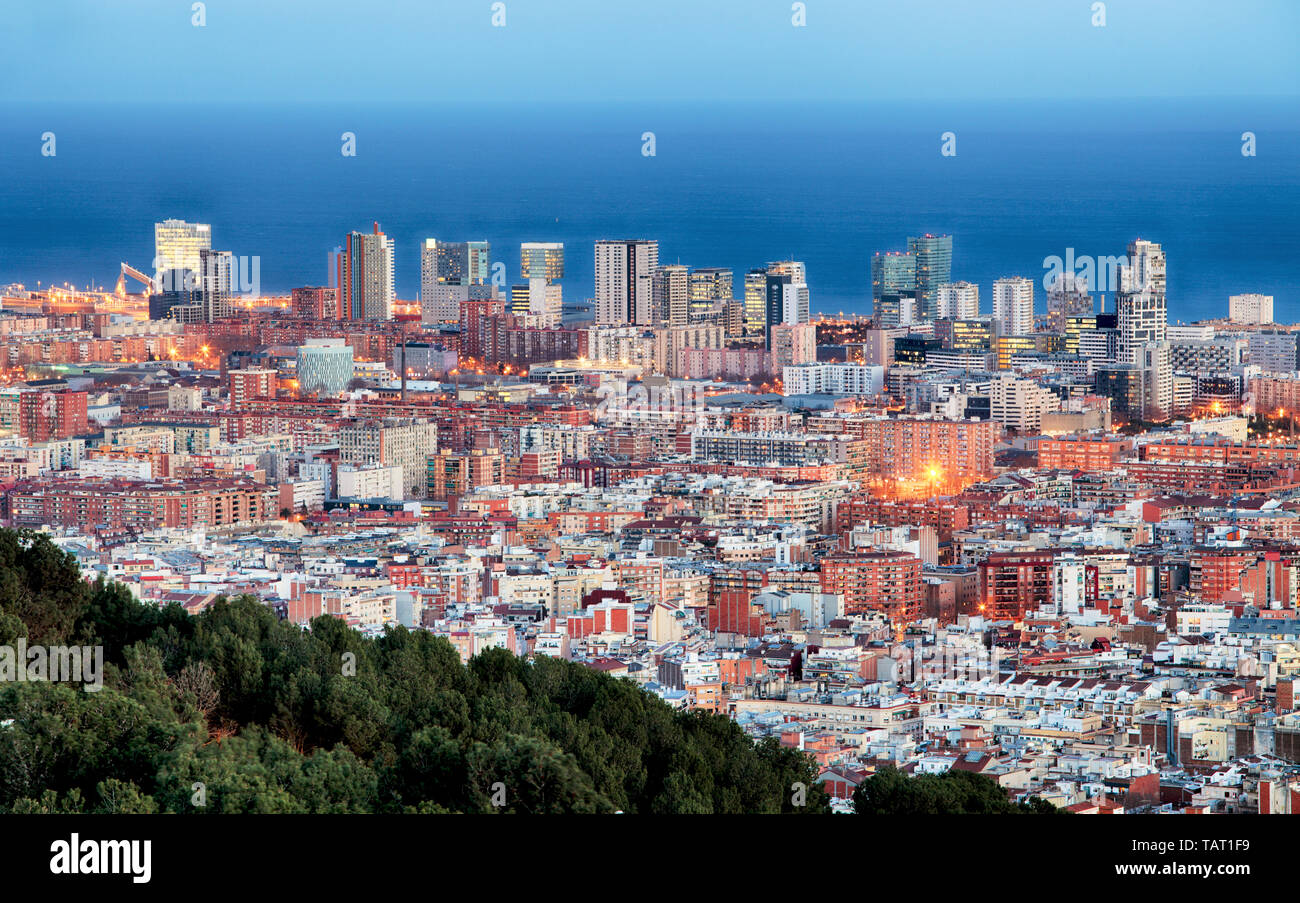 In der Nacht der Stadt Barcelona, Spanien. Stockfoto