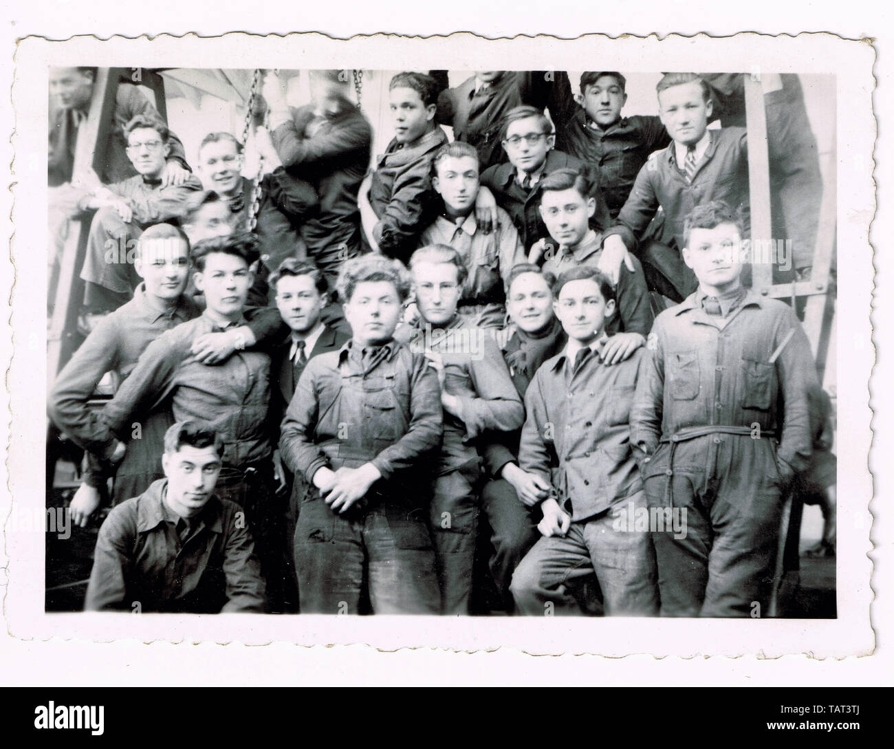 40er Jahre: jungen Studierenden stehen in einem Workshop, der La Martiniere hohe technische Schule, Lyon, Frankreich Stockfoto