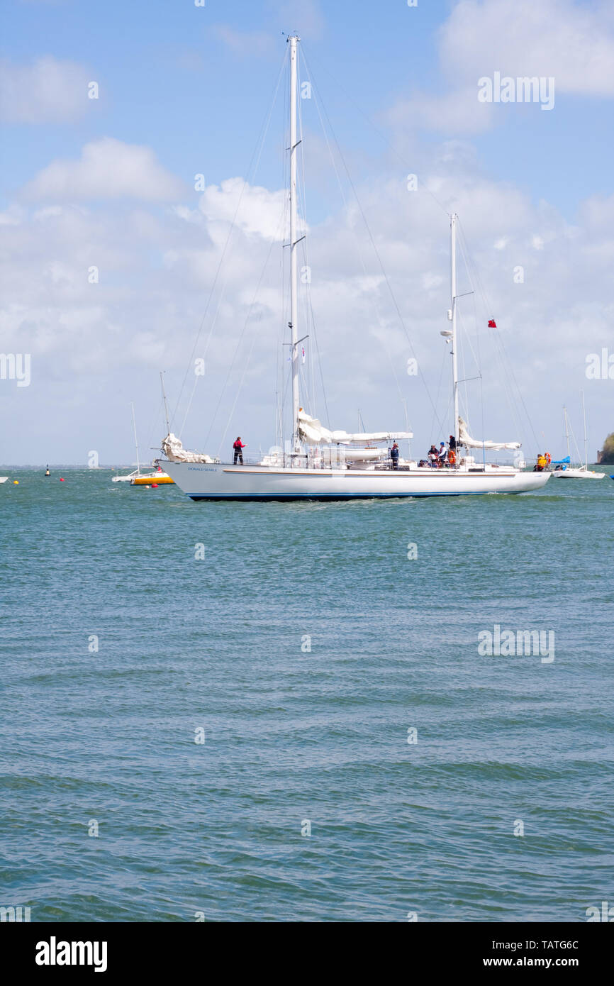 Die yacht Donald Searle, einer Bermudan Ketch, die von der RONA-Segeln-Projekt verwendet wird, so dass Cowes Hafen auf der Isle of Wight Stockfoto