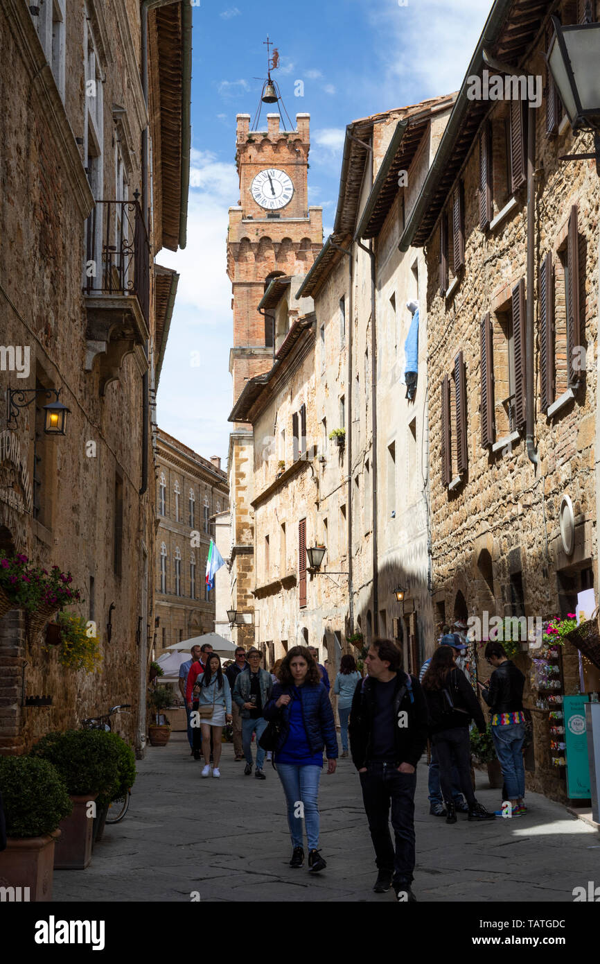 Corso Il Rossellino innerhalb des Hilltop Stadt Pienza, Pienza, Provinz Siena, Toskana, Italien, Europa Stockfoto