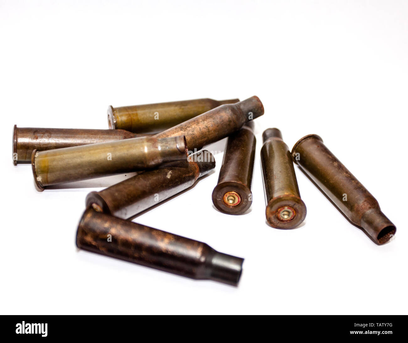 Leere bullet Tanks auf weißem Hintergrund Stockfoto