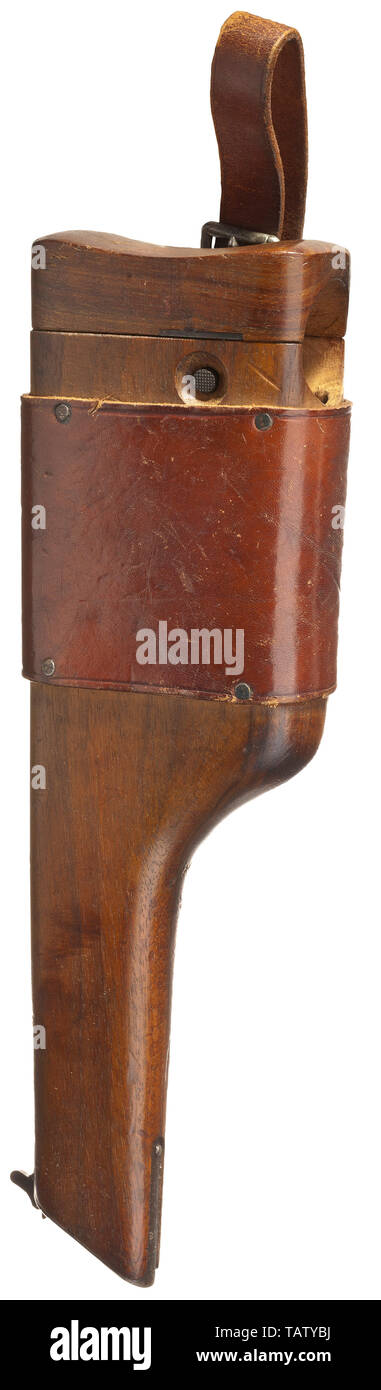 Eine Mauser C 96 'kommerziellen' der Kriegszeit, mit Imperial Akzeptanzzeichen und abnehmbarer Lager, Cal. 7,63 mm, Nr. 312208. Übereinstimmende Nummern mit Ausnahme der Zeitschrift Platte. Helle Bohrung. Nachweis mark Double Crown/U. Tangente Kimme skaliert 50 - 1000. Standard Inschrift. Auf der rechten Seite des fass Gehäuse imperial Akzeptanzzeichen Crown/Gothic. M., original beenden. Alle Kleinteile gebläut. Hammer mit Gehäuse eingraviert Grau. Walnuss grip Panels. Kein Schlüsselband. Komplett mit passender nummerierten Nussbaum abnehmbare Lager, patiniert Armaturen. Angefügt ist eine braune, Additional-Rights - Clearance-Info - Not-Available Stockfoto