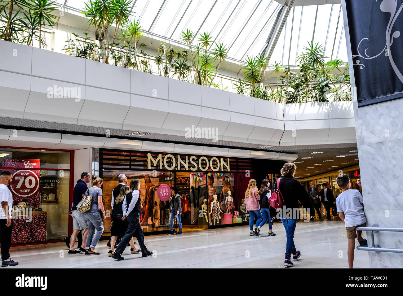 High Street Einzelhandelskette Monsoon Accessorize und sieht Gründer Peter Simon Versprechen bis zu £ 34 Mio. zur Unterstützung der Handelskette im Mai 2019 im Gegenzug Fo Stockfoto