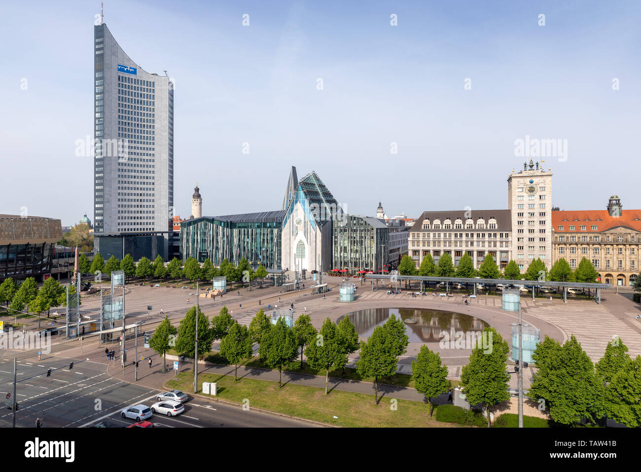 Leipzig, Deutschland. 08 Mai, 2019. Ansicht der Leipziger Augustusplatz mit Gewandhaus, das Cityhochhaus, das Neue paulinum der Universität Leipzig und der Kroch-Hochhaus (VL), 08.05.2019 Kredite aufgenommen: Thomas Schulze/dpa-Zentralbild/ZB/dpa/Alamy leben Nachrichten Stockfoto